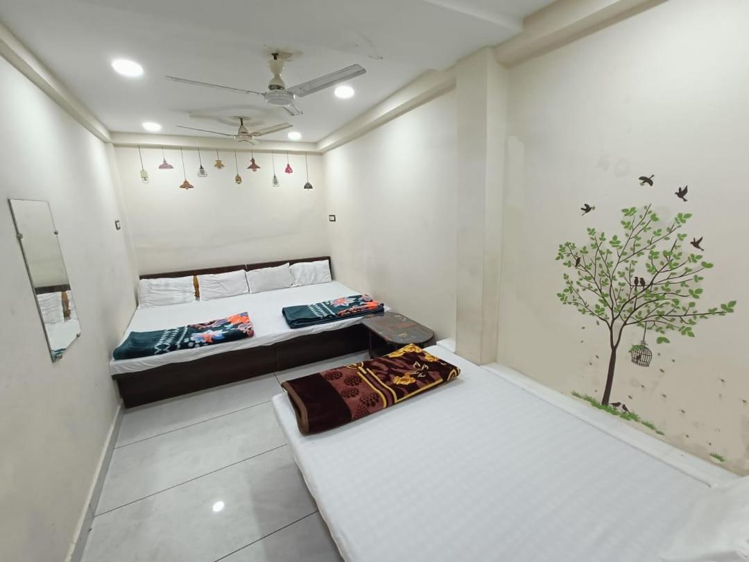 Hotel S Tower Ujjain Exterior foto